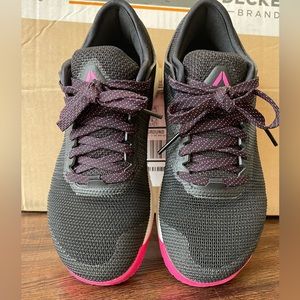 Reebok Nano 9s size 7. Pink and black